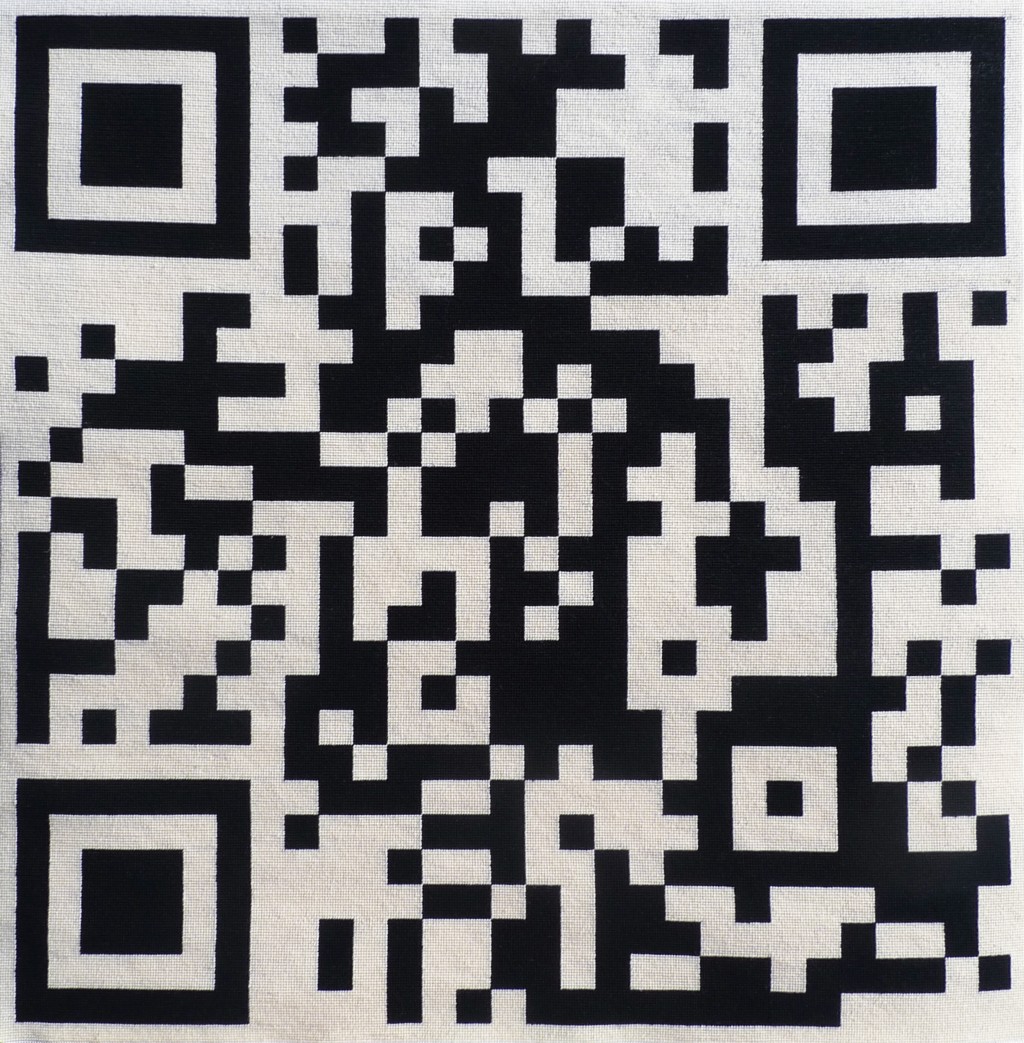 8-tapestry-wool-QRCode